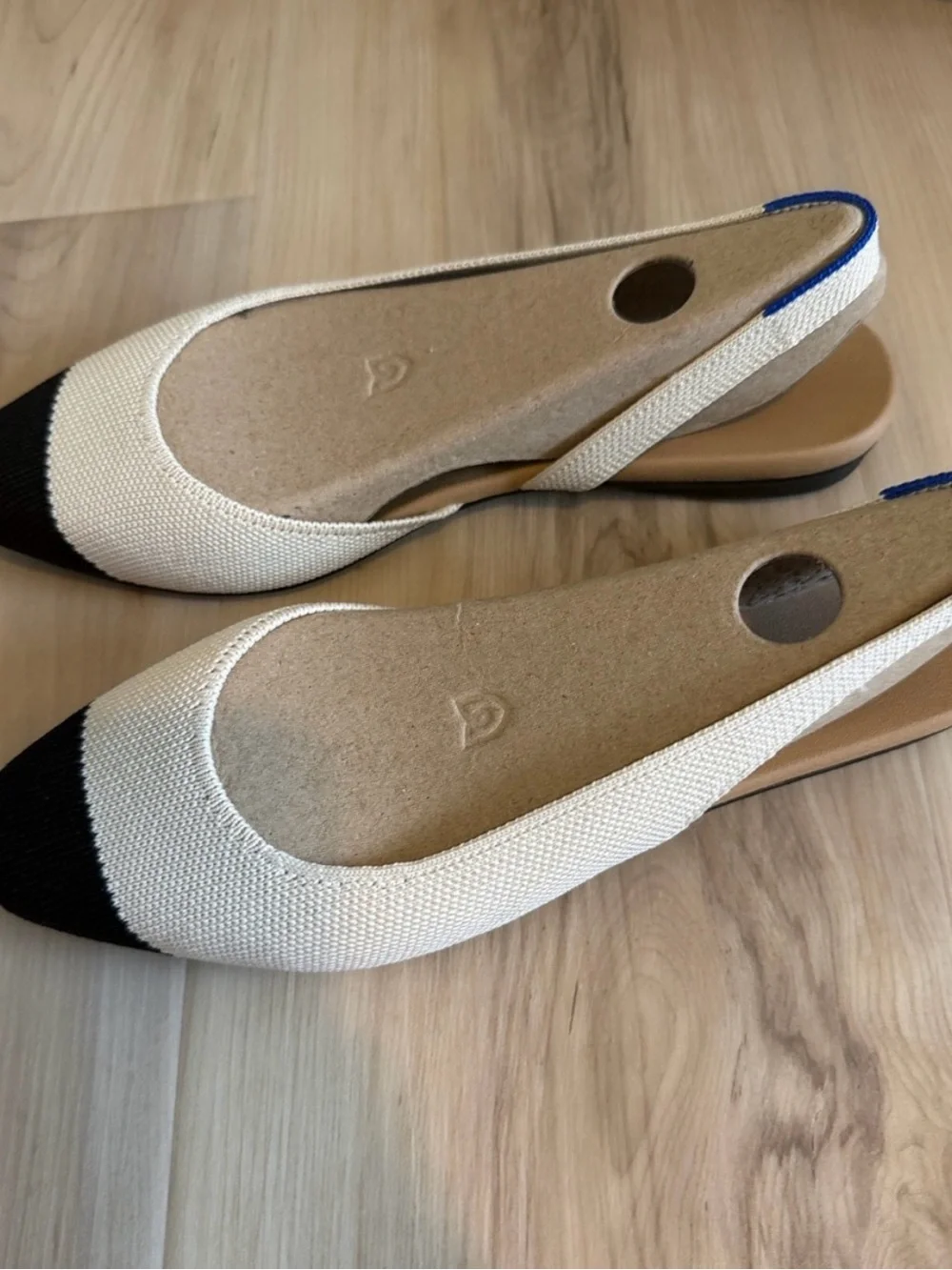 Rothy's Two-Tone Knit Pointed Toe Sling Flats in Cream and Black Size 7.5